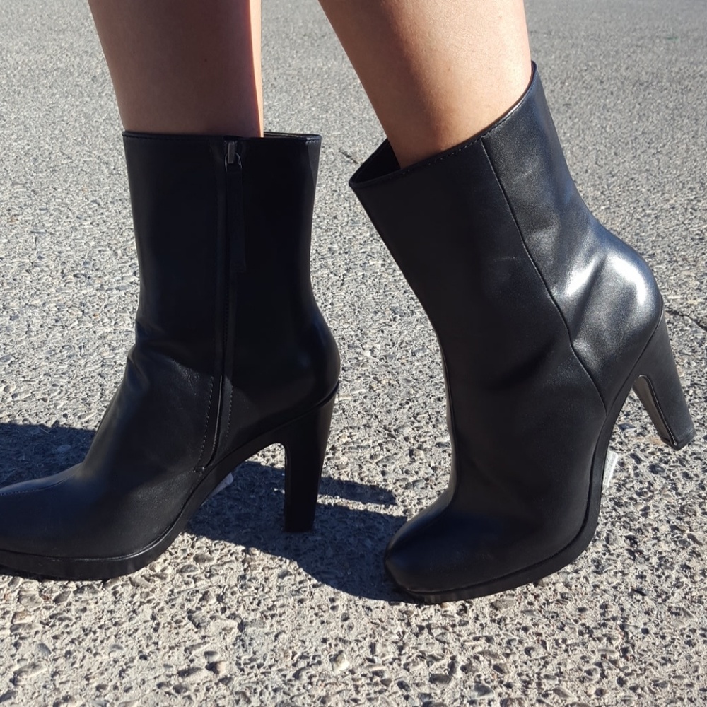 BRAND NEW CALVIN KLEIN BOOTS 🤗👏😍